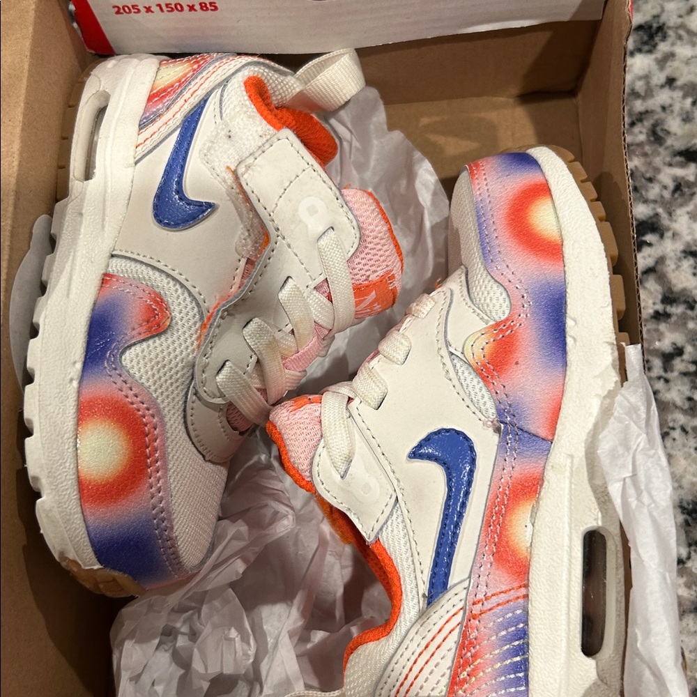 Nike Air Max 1 EasyOn in Pale Ivory and Football Grey. Only worn once